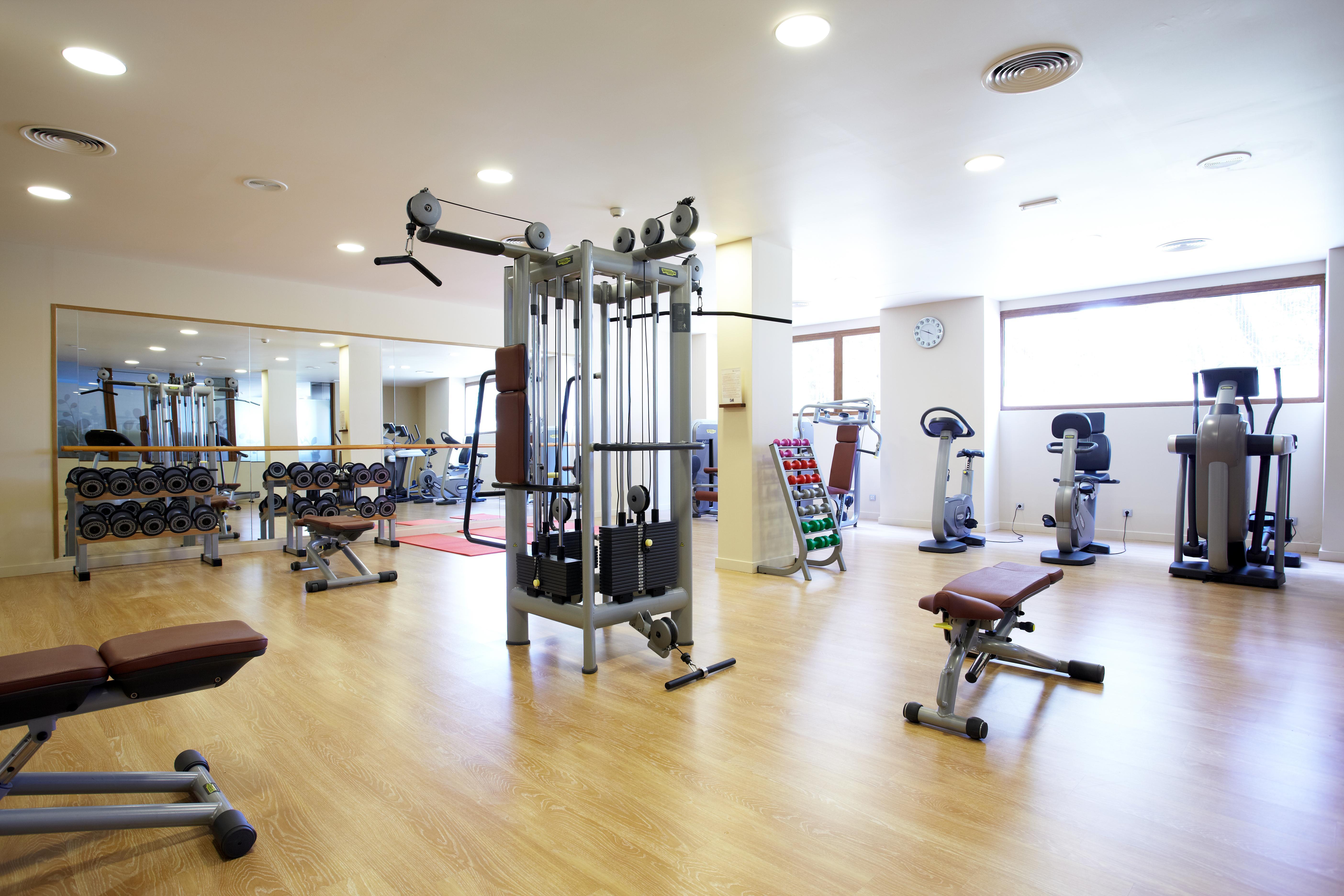 المتنزه الطبيعي وسبا غروبوتيل بلايا ذي مورو المظهر الخارجي الصورة A gym in a hotel