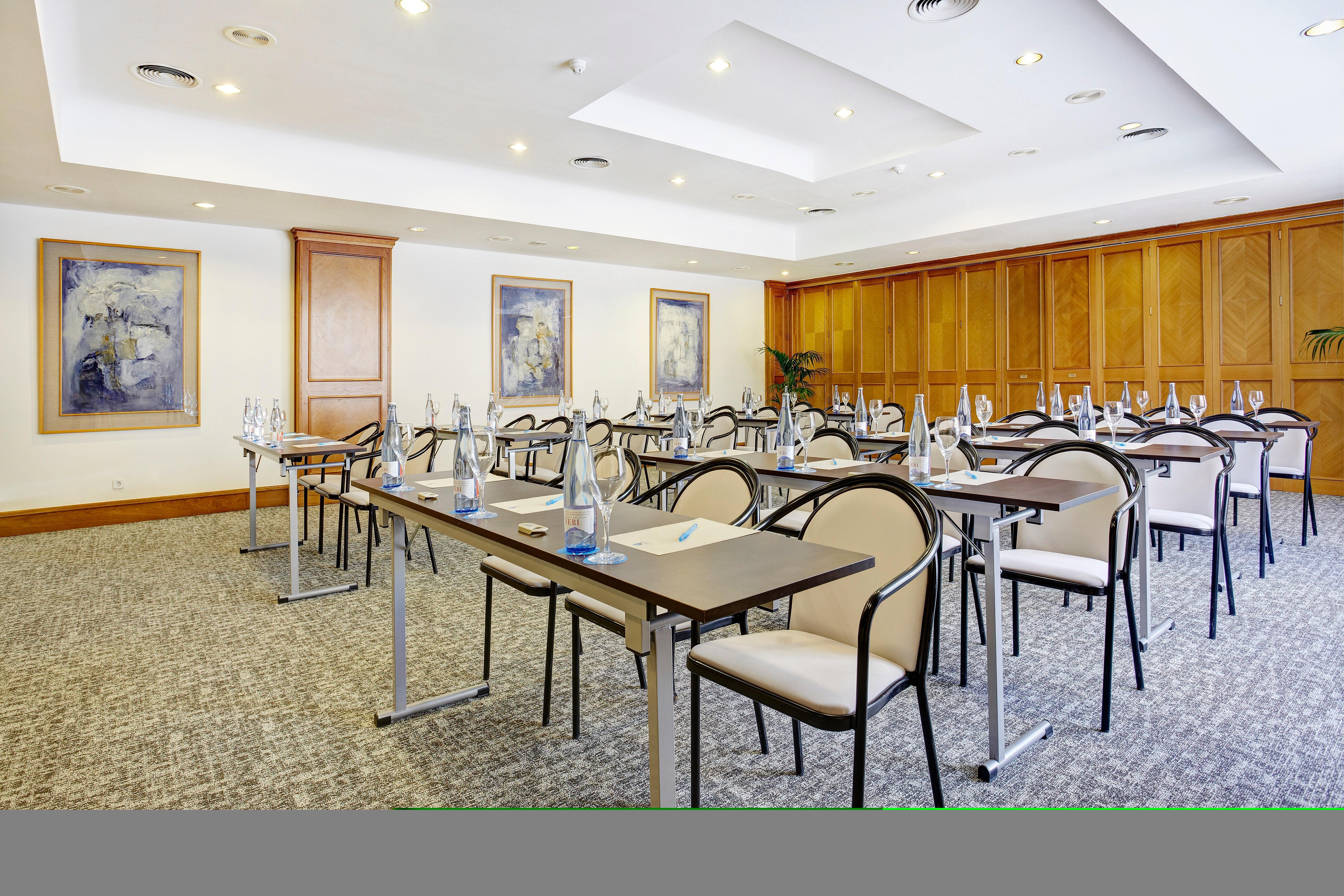 المتنزه الطبيعي وسبا غروبوتيل بلايا ذي مورو المظهر الخارجي الصورة Meeting room